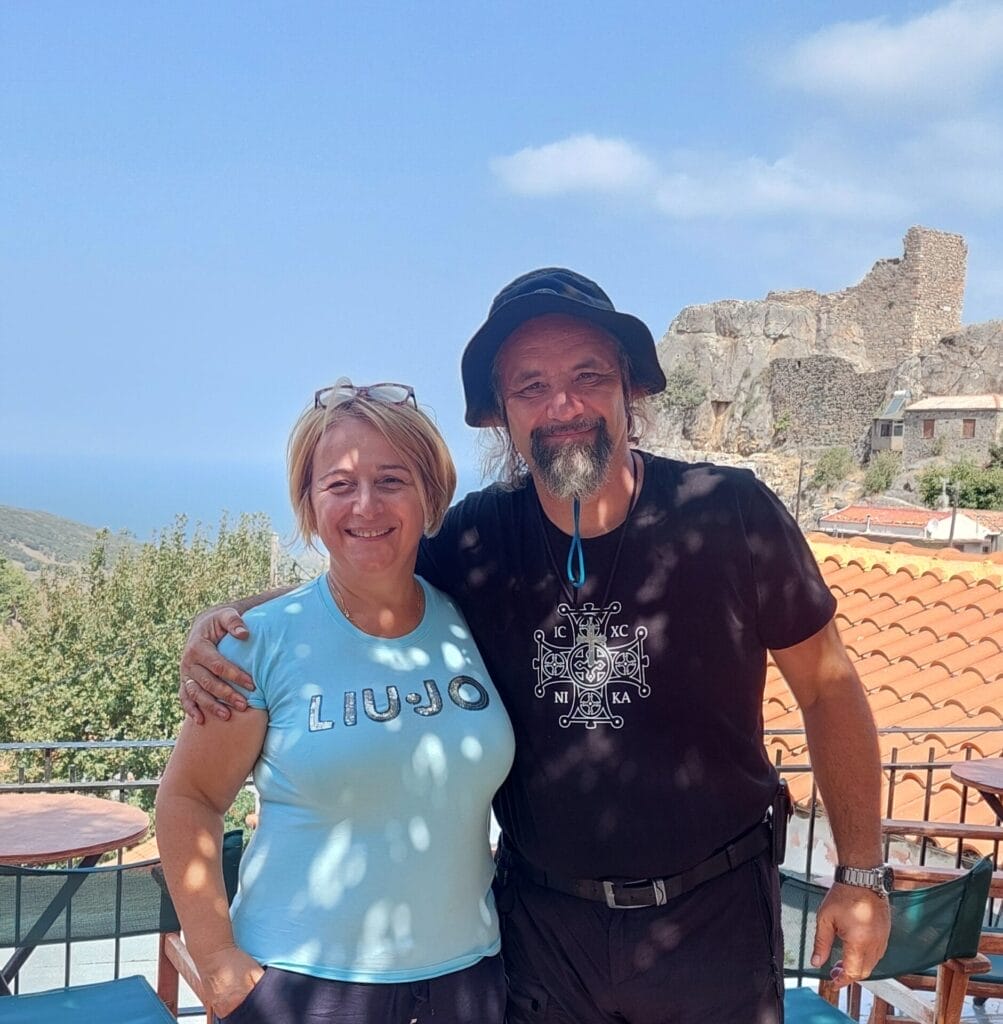 Картинката не може да има празен alt атрибут; името на файла е ----1003x1024.jpg